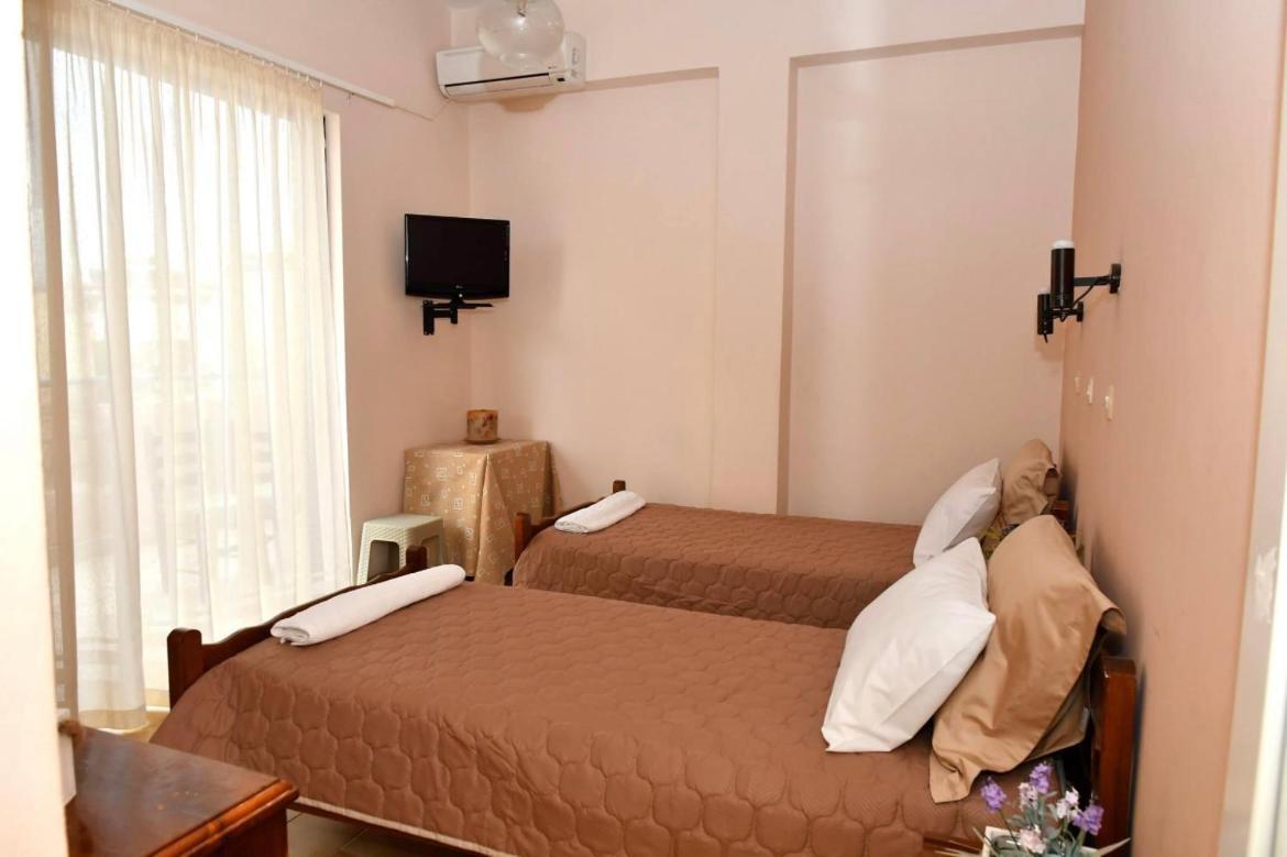 טולון Konstantinos Apartments מראה חיצוני תמונה