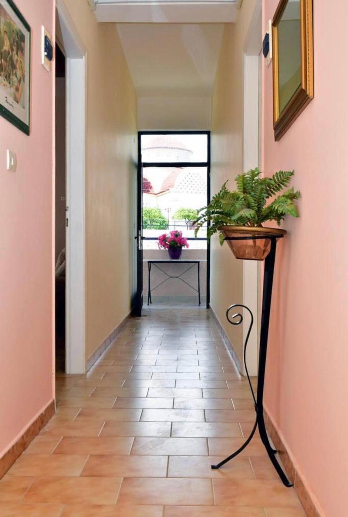 טולון Konstantinos Apartments מראה חיצוני תמונה