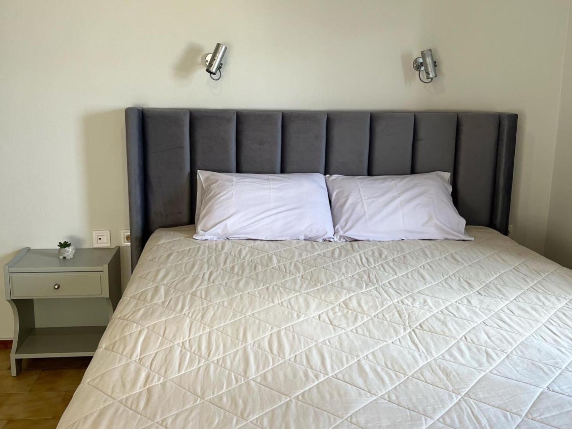 טולון Konstantinos Apartments מראה חיצוני תמונה