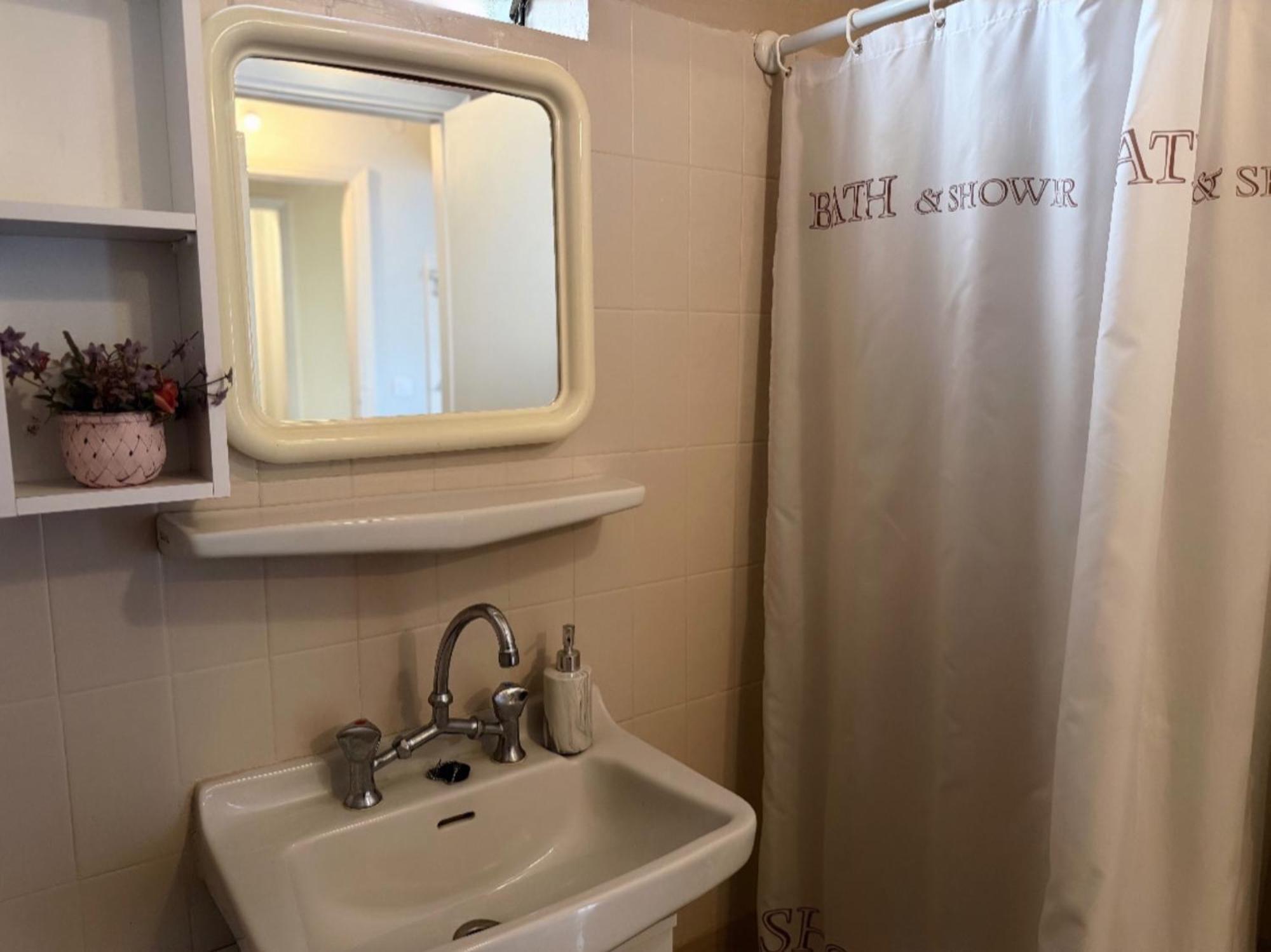 טולון Konstantinos Apartments מראה חיצוני תמונה